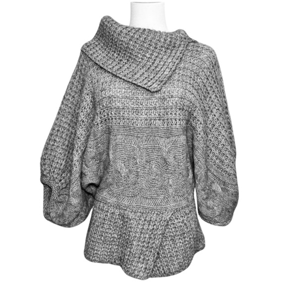 Fabiola Anthropologie Gray Cable Knit Split Cowl Neck Batwing Sweater Small Boho - Picture 1 of 9